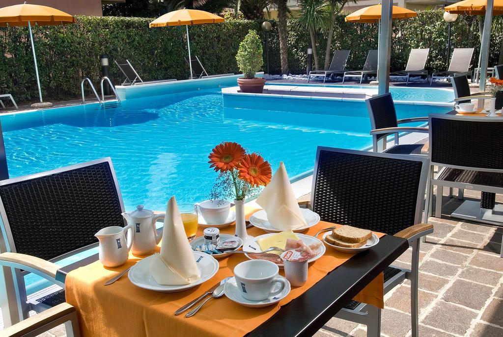 Hotel Imperial San Benedetto del Tronto Esterno foto