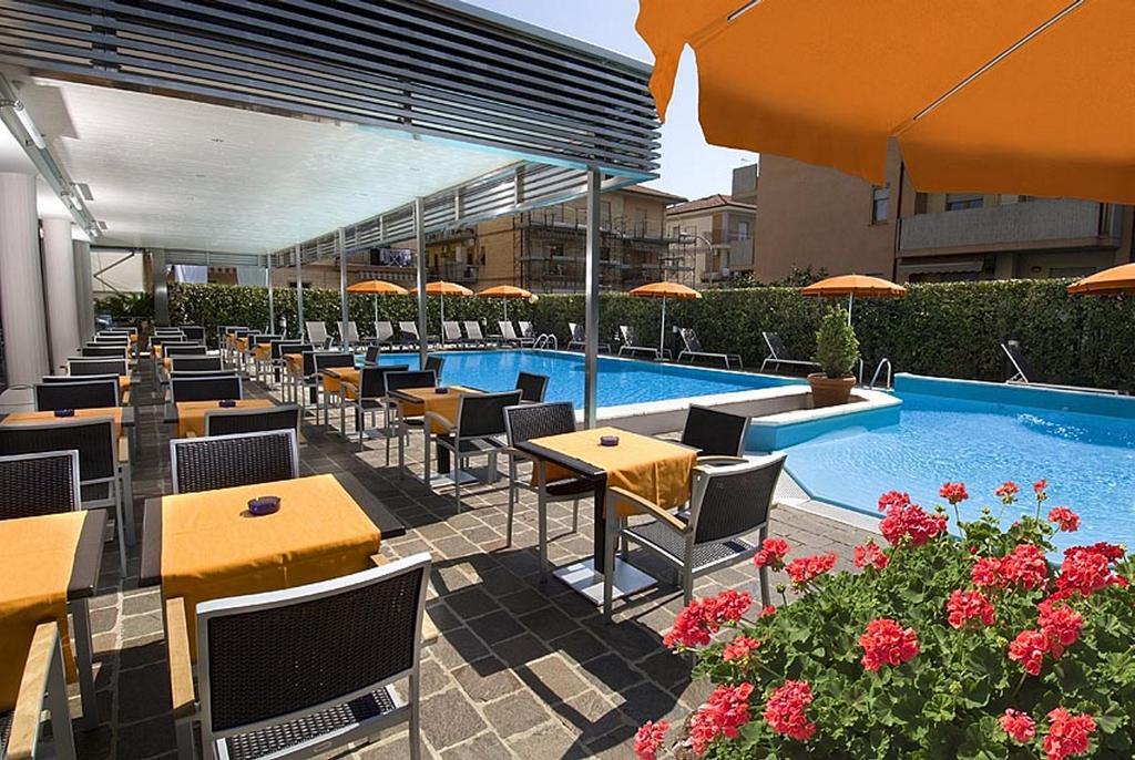 Hotel Imperial San Benedetto del Tronto Esterno foto