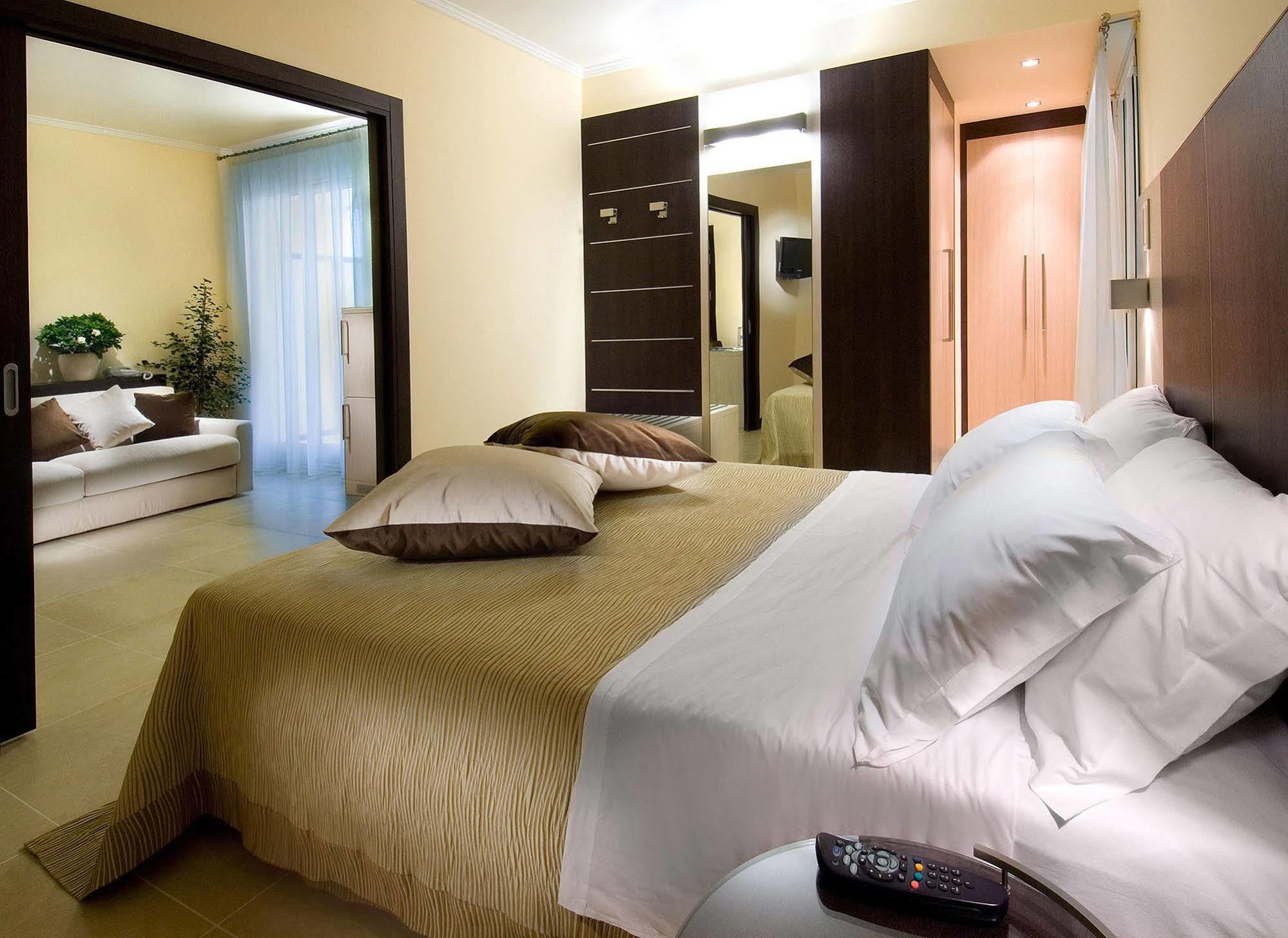 Hotel Imperial San Benedetto del Tronto Esterno foto