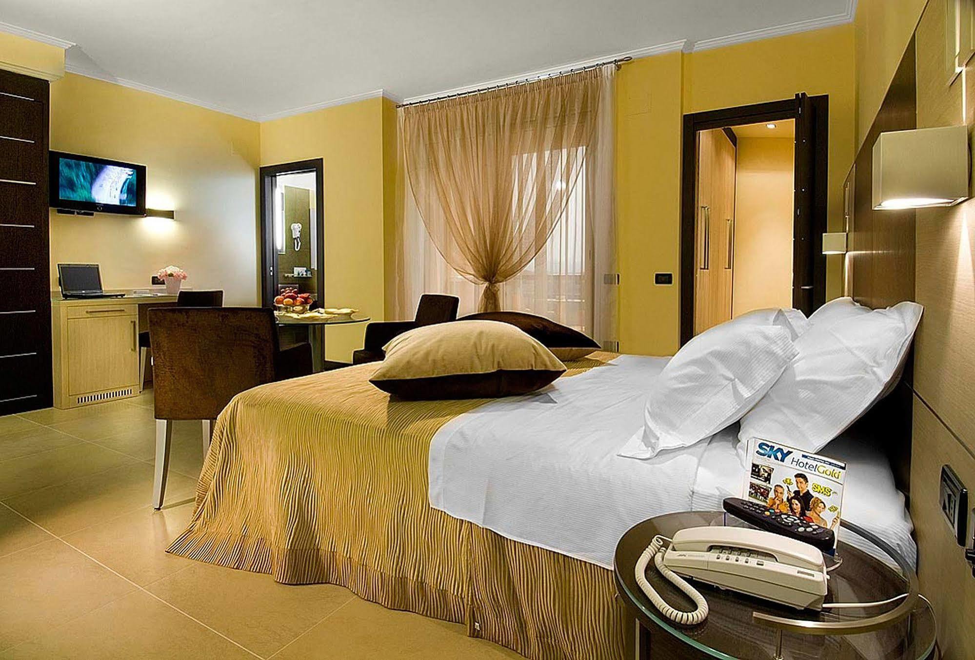 Hotel Imperial San Benedetto del Tronto Esterno foto